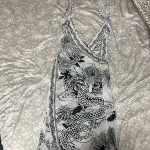 SHEIN Black and White Dragon Print Swim Sarong